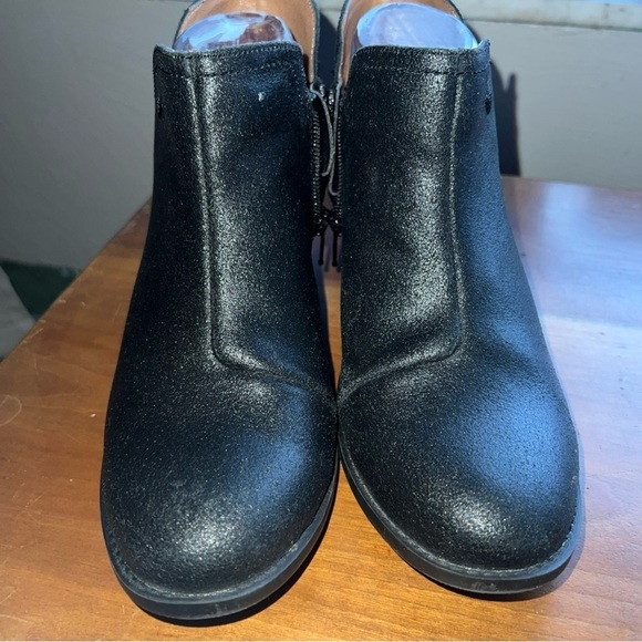 Vionic Liv Metallic leather Cutout Ankle Boots Size 7.5M black - Picture 3 of 11